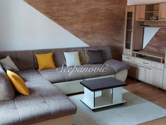 Kuća Izdavanje Novi Sad  106 m2