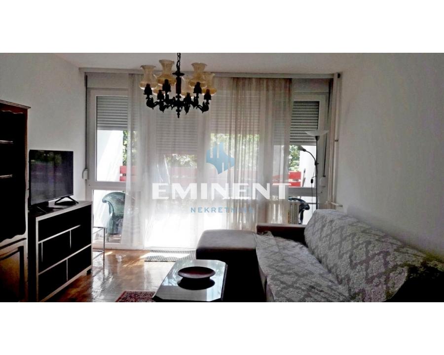 Trosoban stan za izdavanje, Blok 70a, Beograd, 72m², 800 €/mes
