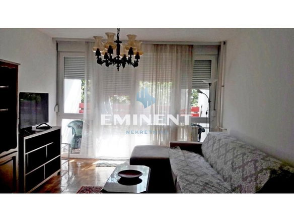 Stan Izdavanje Beograd Blok 70a 72 m2