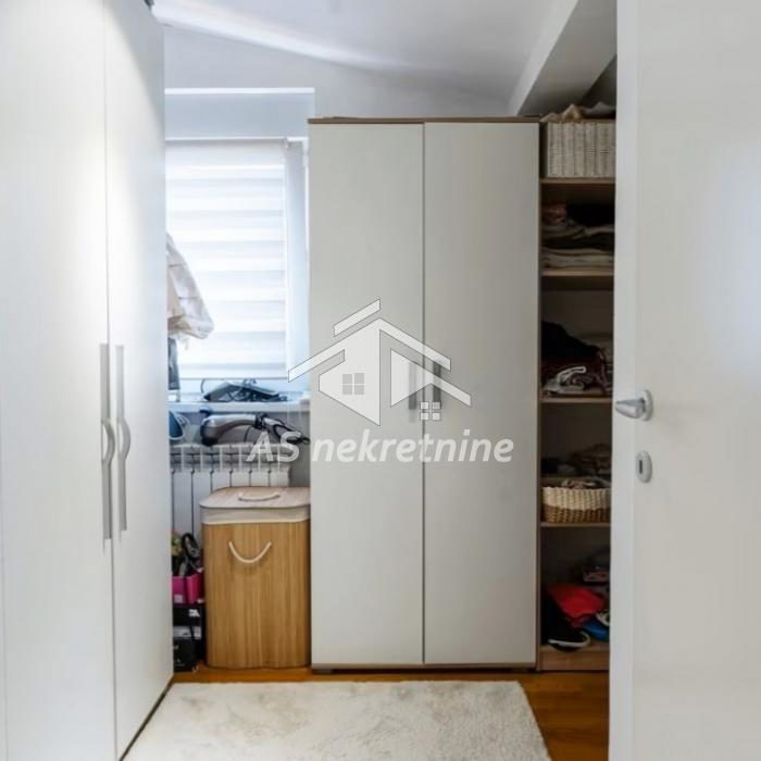 Četvorosoban stan na prodaju, Gornji Grad, Beograd, 73m², 210.000 €