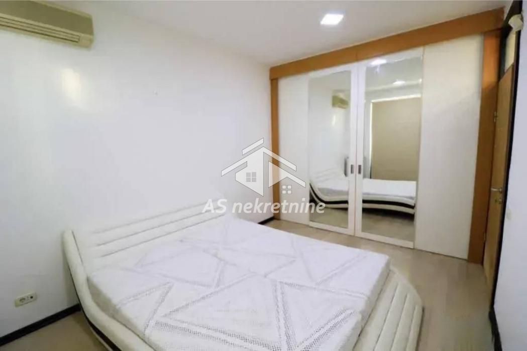 prodaja-lokala-xHXKtWr9eB Četvorosoban stan za izdavanje, 27. Marta, Beograd, 222m², 2.200 €/mes
