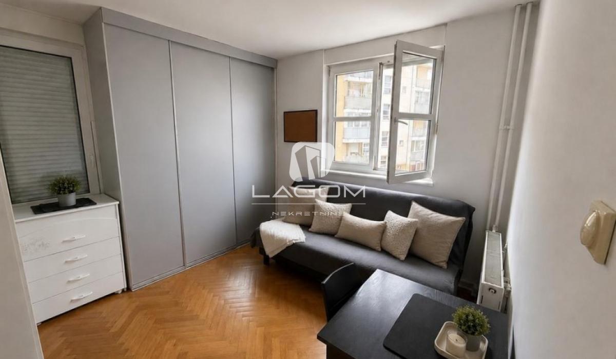 Trosoban stan na prodaju, Vojvode Stepe, Beograd, 93m², 314.000 €
