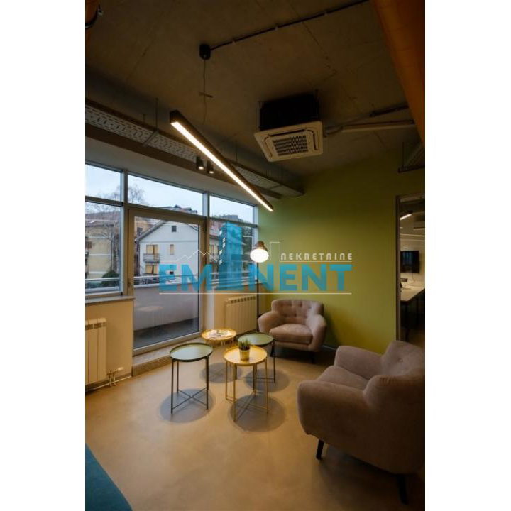 Lokal Izdavanje Beograd Banovo Brdo 311 m2