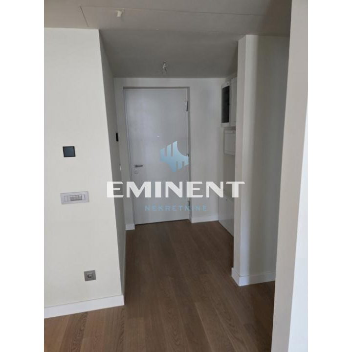 Stan Prodaja Beograd Blok 65 55 m2