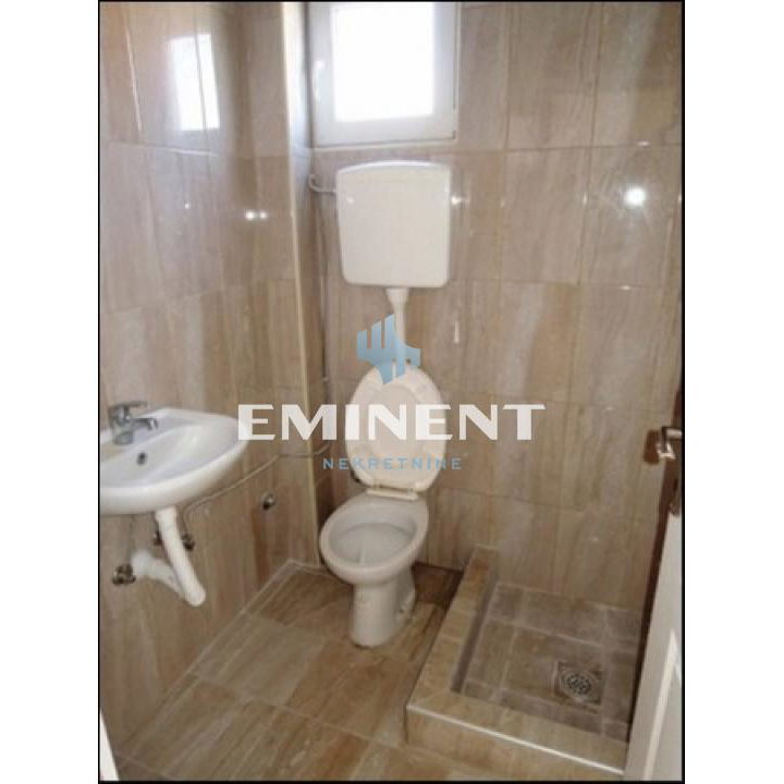 Lokal Izdavanje Beograd  550 m2