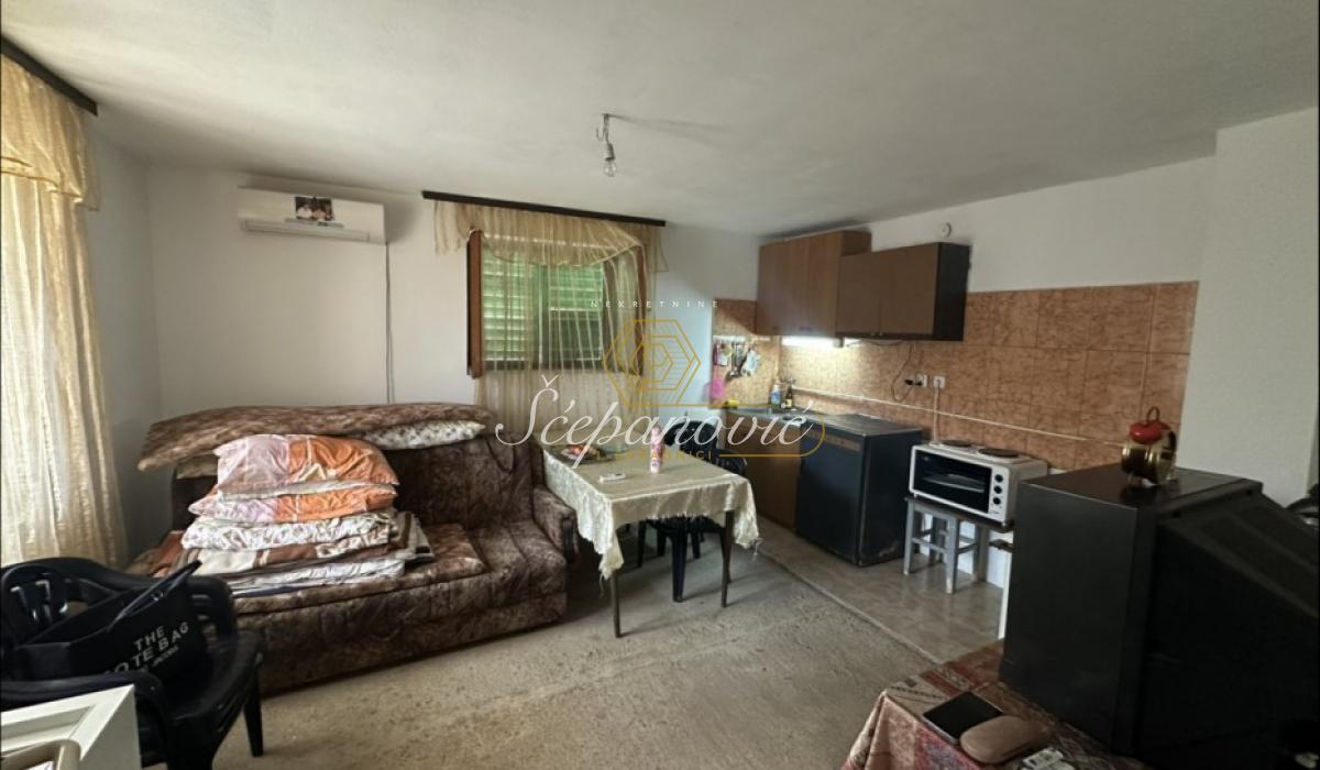 Kuća Prodaja Irig  140 m2