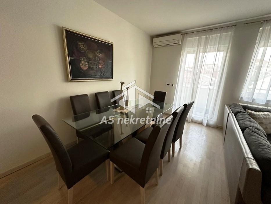 Stan Izdavanje Beograd Lekino Brdo 81 m2