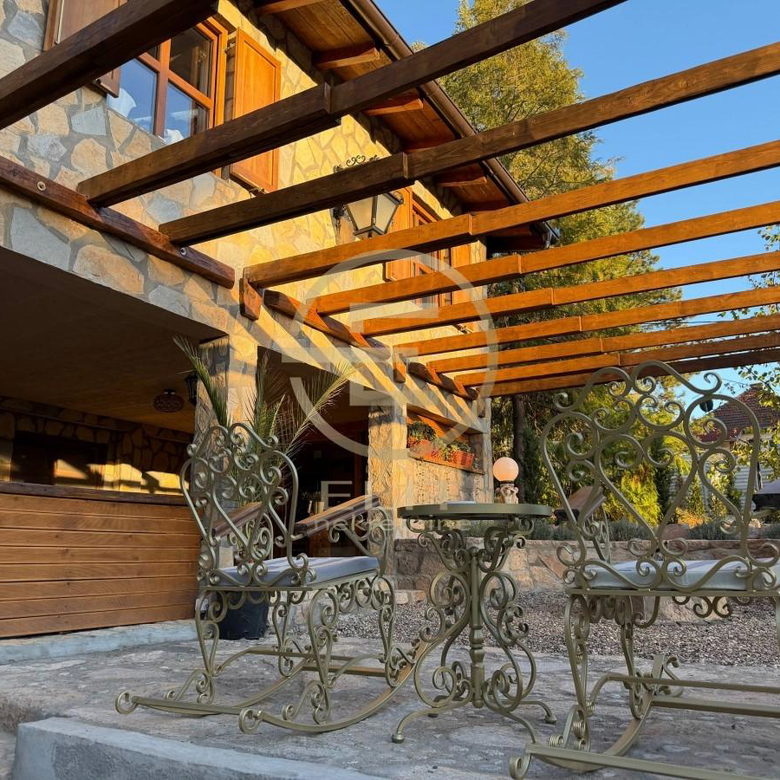 Kuća na prodaju, Čerević, Beočin, 3093m²