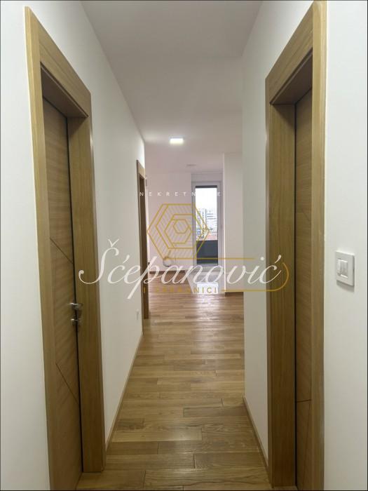 Stan Izdavanje Novi Sad  108 m2