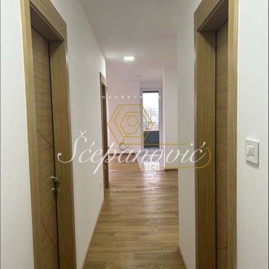 Stan Izdavanje Novi Sad  108 m2