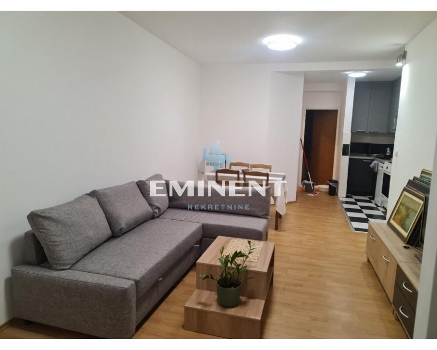 Dvosoban stan za izdavanje, Altina, Beograd, 50m², 450 €/mes