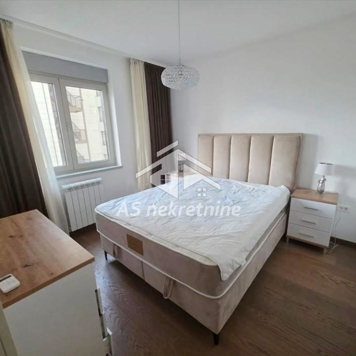 Četvorosoban stan za izdavanje, Tašmajdan, Beograd, 80m², 1.800 €/mes