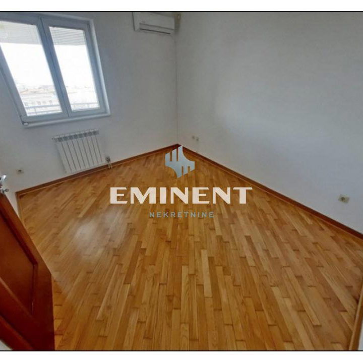 Stan Izdavanje Beograd Hram Svetog Save 172 m2