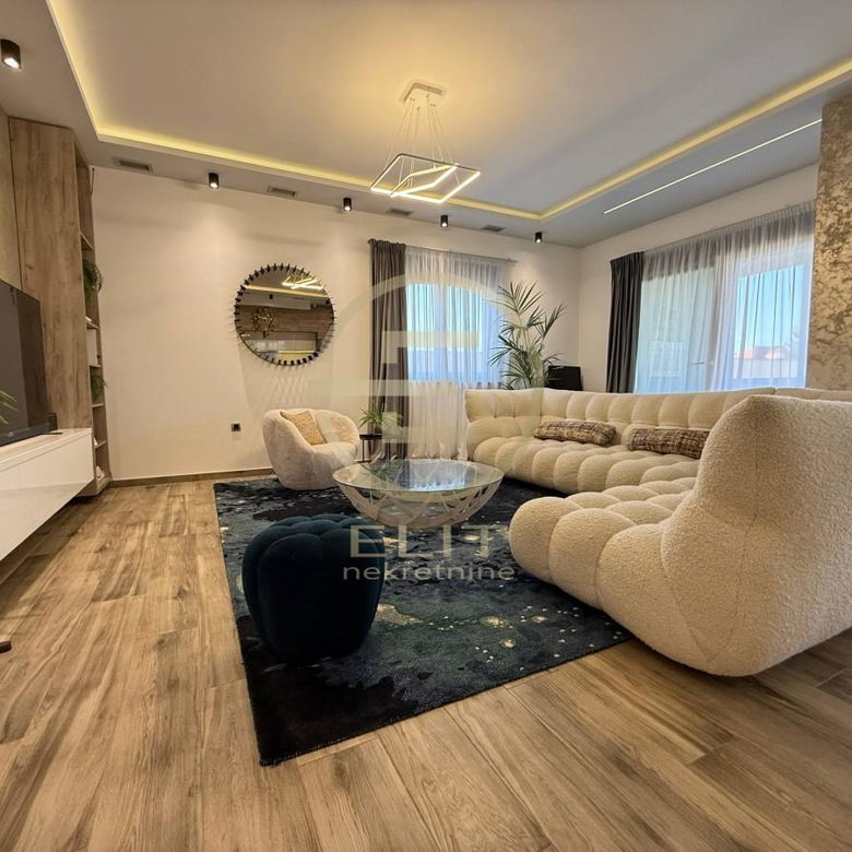 Kuća Prodaja Novi Sad  165 m2