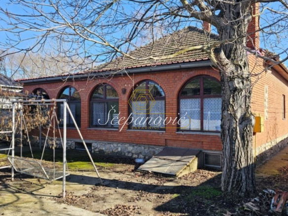 Kuća Prodaja Srbobran  160 m2