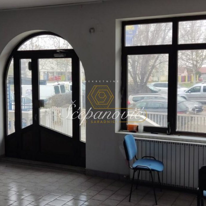 Lokal Izdavanje Novi Sad  145 m2
