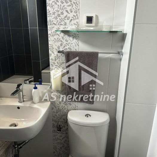 Trosoban stan za izdavanje, Lekino Brdo, Beograd, 81m², 1.000 €/mes