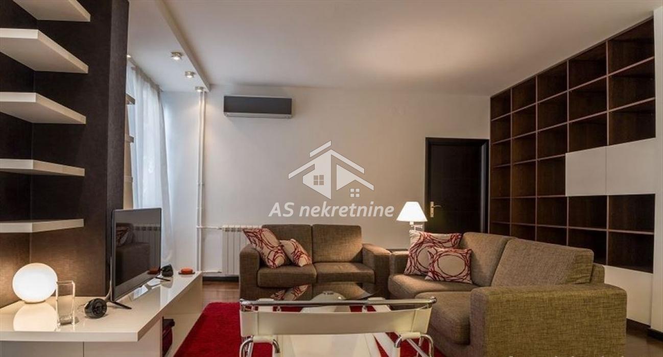 Četvorosoban stan za izdavanje, Trg Republike, Beograd, 87m², 1.600 €/mes