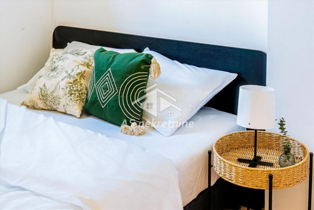 prodaja-nekretnina-DWmcaagaoC Trosoban stan za izdavanje, Skadarlija, Beograd, 50m², 850 €/mes