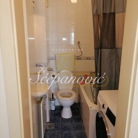 Trosoban stan na prodaju, Salajka, Novi Sad, 71m², 160.000 €