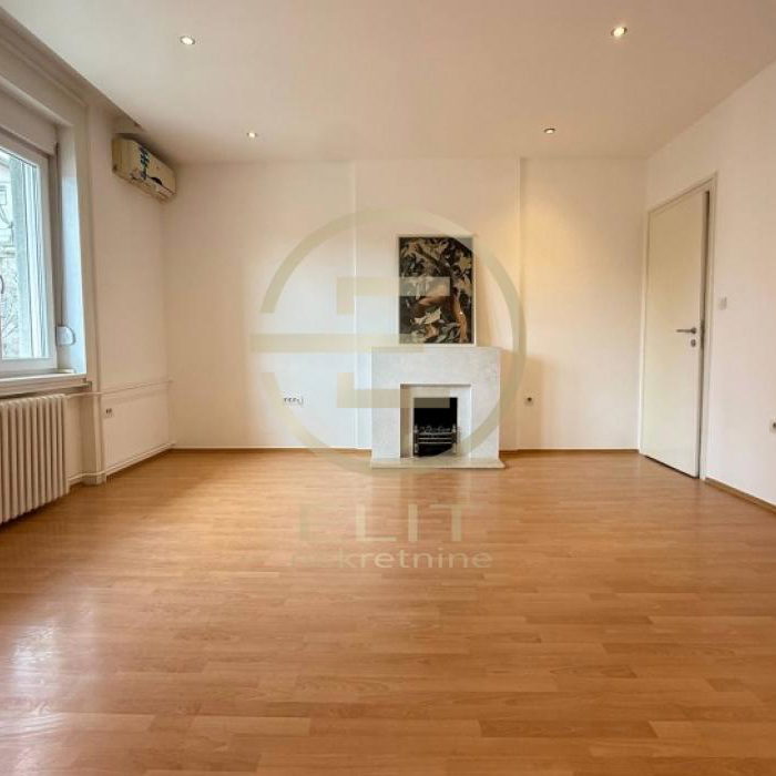 Stan Prodaja Novi Sad  112 m2