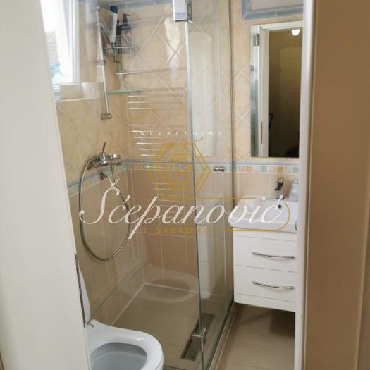 Dvosoban stan na prodaju, Grbavica, Novi Sad, 77m², 231.000 €