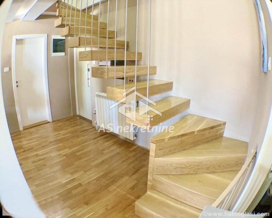 Četvorosoban stan na prodaju, Đeram Pijaca, Beograd, 157m², 390.000 €
