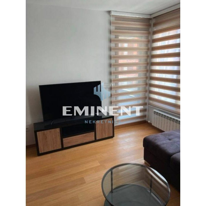 Stan Izdavanje Beograd Blok 65 45 m2