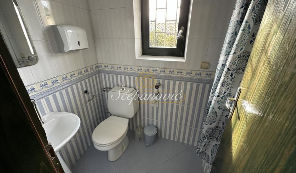 prodaja-nekretnina-ImOIgnqcZM Kuća za izdavanje, Centar, Novi Sad, 281m², 2.000 €/mes