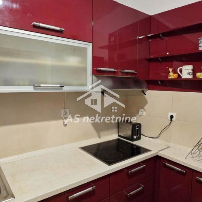 Stan Izdavanje Beograd Hram Svetog Save 86 m2