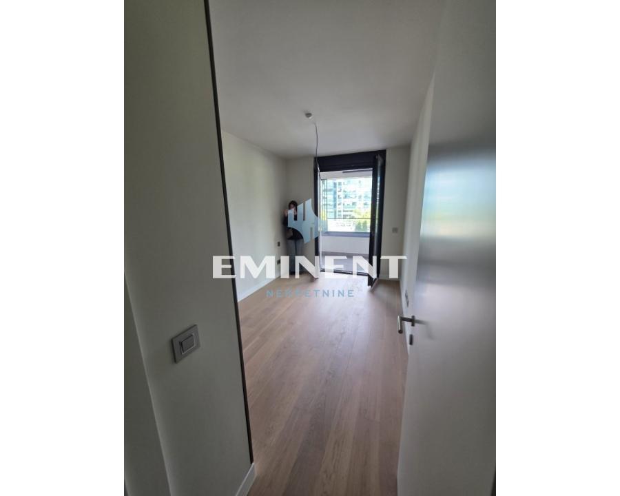 Stan Izdavanje Beograd Blok 65 80 m2