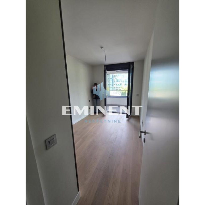 Stan Izdavanje Beograd Blok 65 80 m2