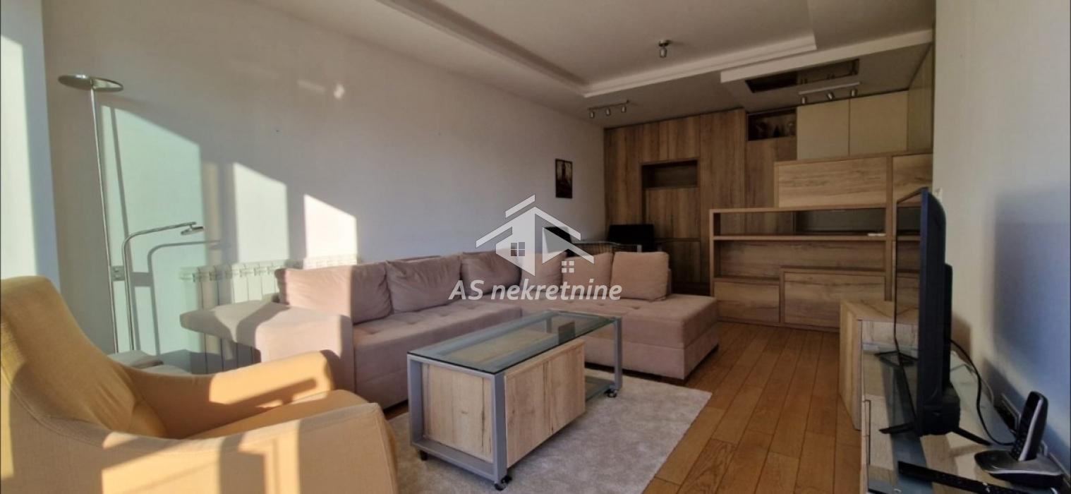 Stan Izdavanje Beograd  67 m2