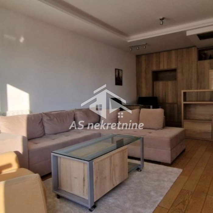 Stan Izdavanje Beograd  67 m2