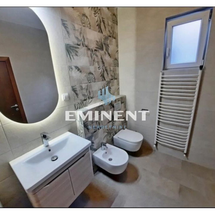Petosoban stan za izdavanje, Hram Svetog Save, Beograd, 172m², 2.000 €/mes