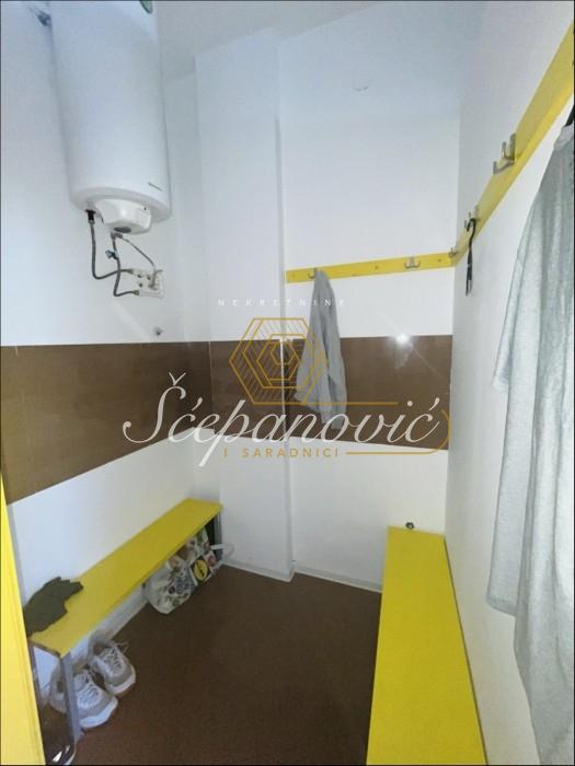 Lokal Prodaja Novi Sad  110 m2