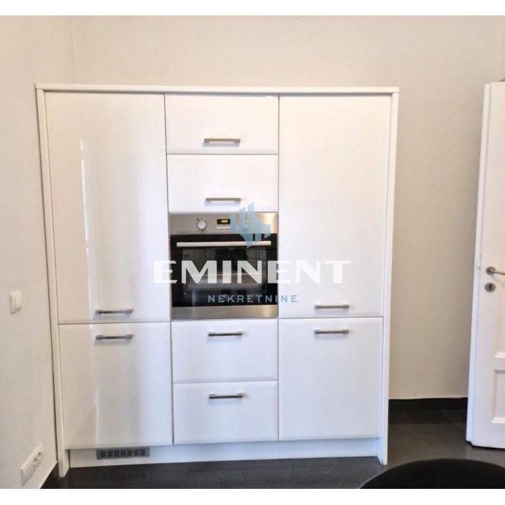 Kuća za izdavanje, Autokomanda, Beograd, 360m², 4.600 €/mes