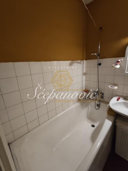 prodaja-nekretnina-QcK74UJiNd Četvorosoban stan na prodaju, Novo Naselje, Novi Sad, 74m², 175.000 €