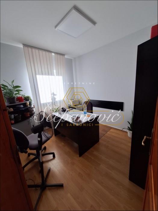 Kuća na prodaju, Veternik, Novi Sad, 259m², 320.000 €