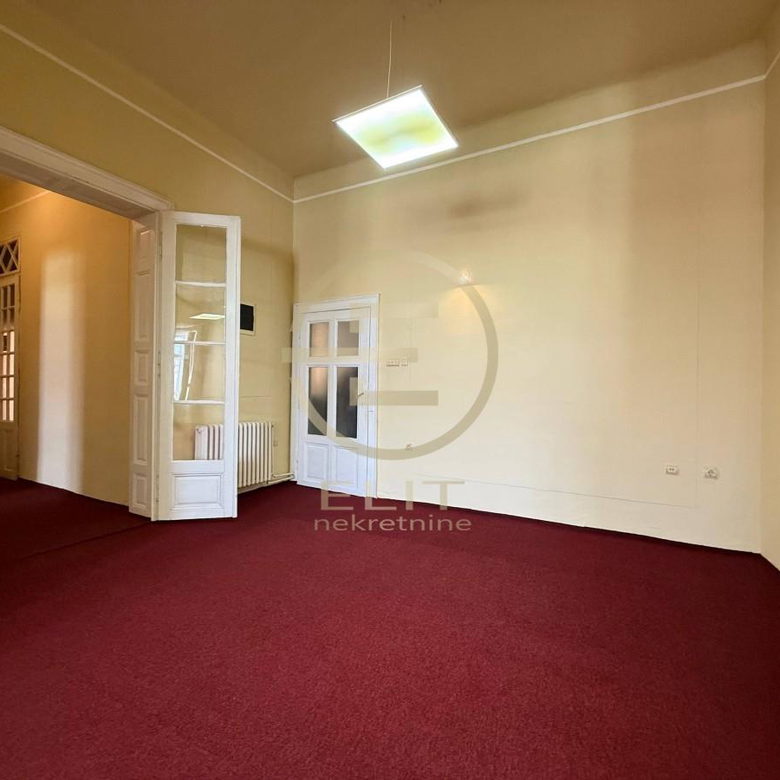Lokal Izdavanje Novi Sad  80 m2