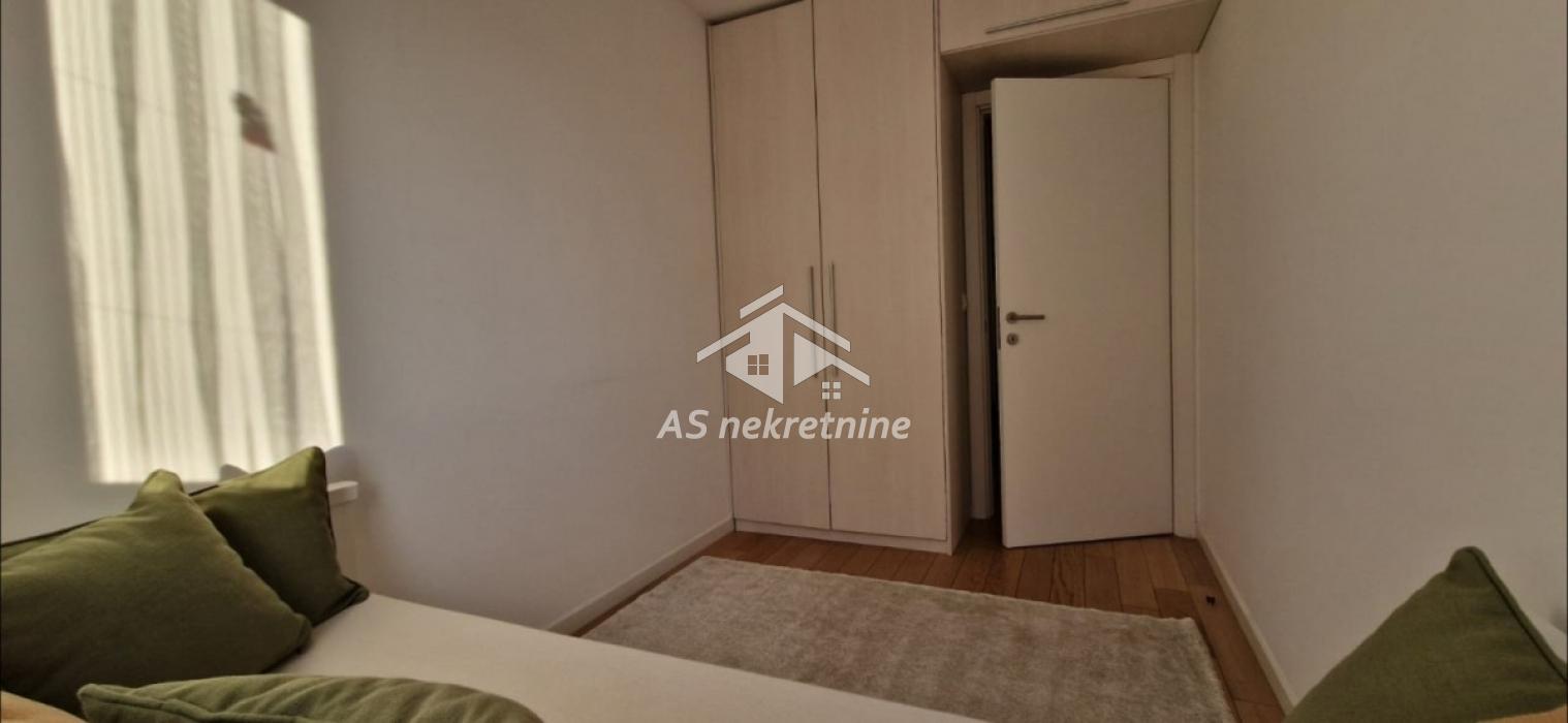 Stan Izdavanje Beograd  67 m2