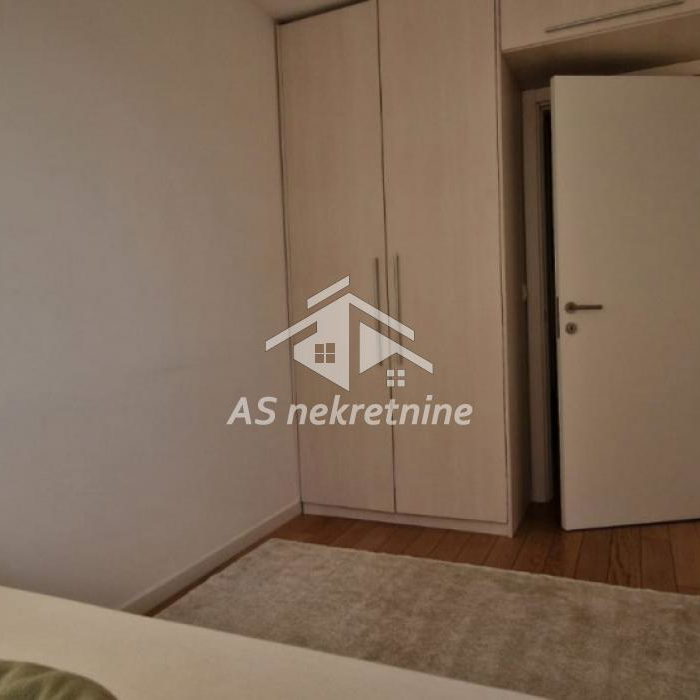 Stan Izdavanje Beograd  67 m2