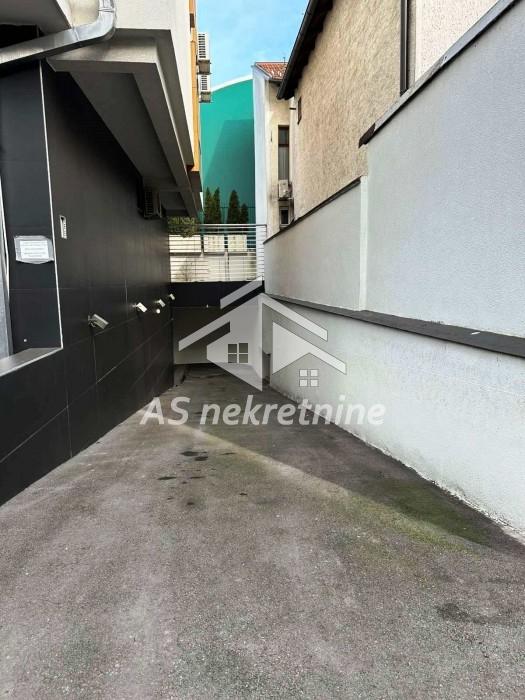 Trosoban stan za izdavanje, Lekino Brdo, Beograd, 81m², 1.000 €/mes