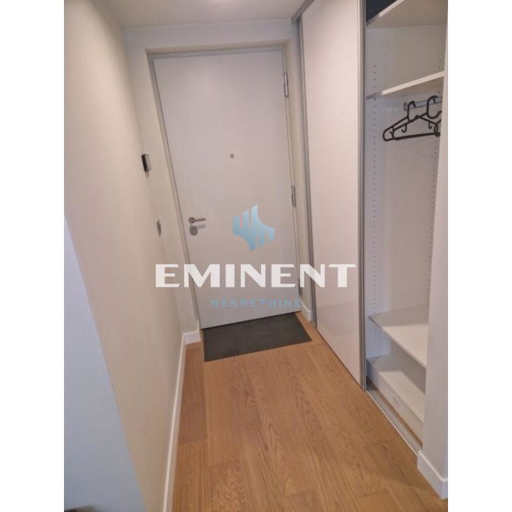 Dvosoban stan za izdavanje, Blok 65, Beograd, 56m², 5. sprat, 1.000 €/mes