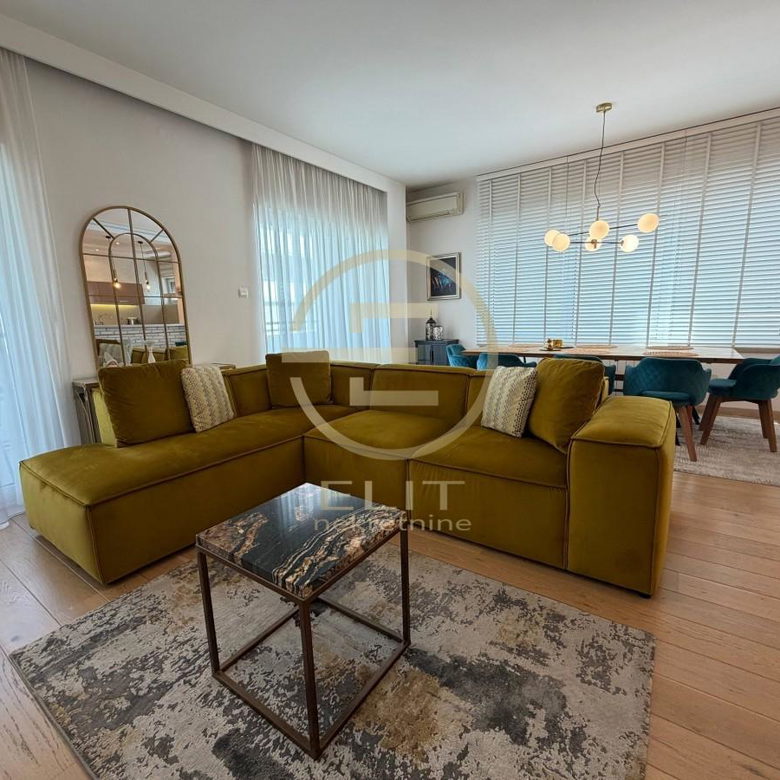 Stan Prodaja Novi Sad  105 m2