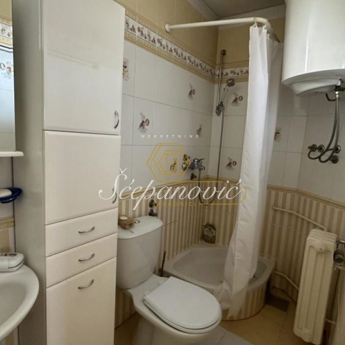 Kuća za izdavanje, Telep, Novi Sad, 93m², 1.500 €/mes