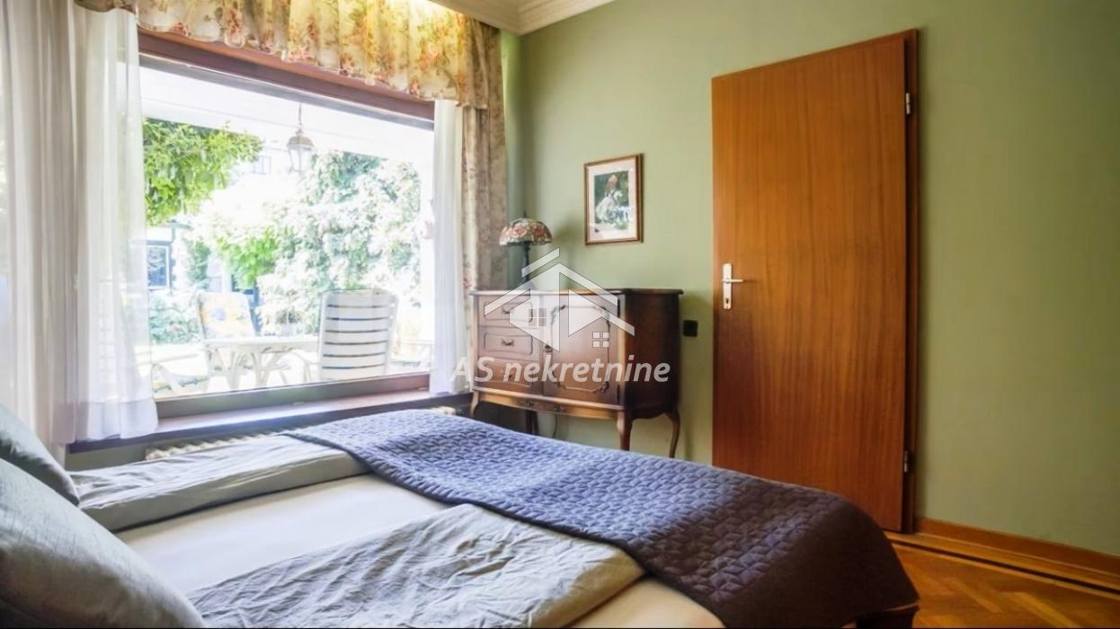 Dvosoban stan za izdavanje, Banovo Brdo, Beograd, 100m², 1.400 €/mes