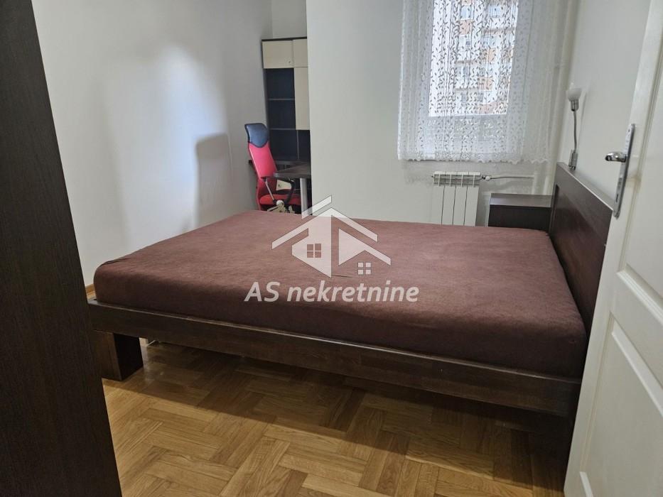 Trosoban stan za izdavanje, Bulbulder, Beograd, 63m², 900 €/mes
