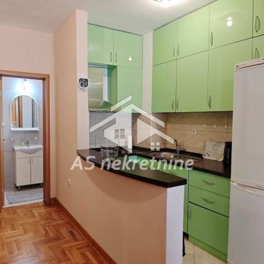 Stan Izdavanje Beograd Đeram Pijaca 58 m2