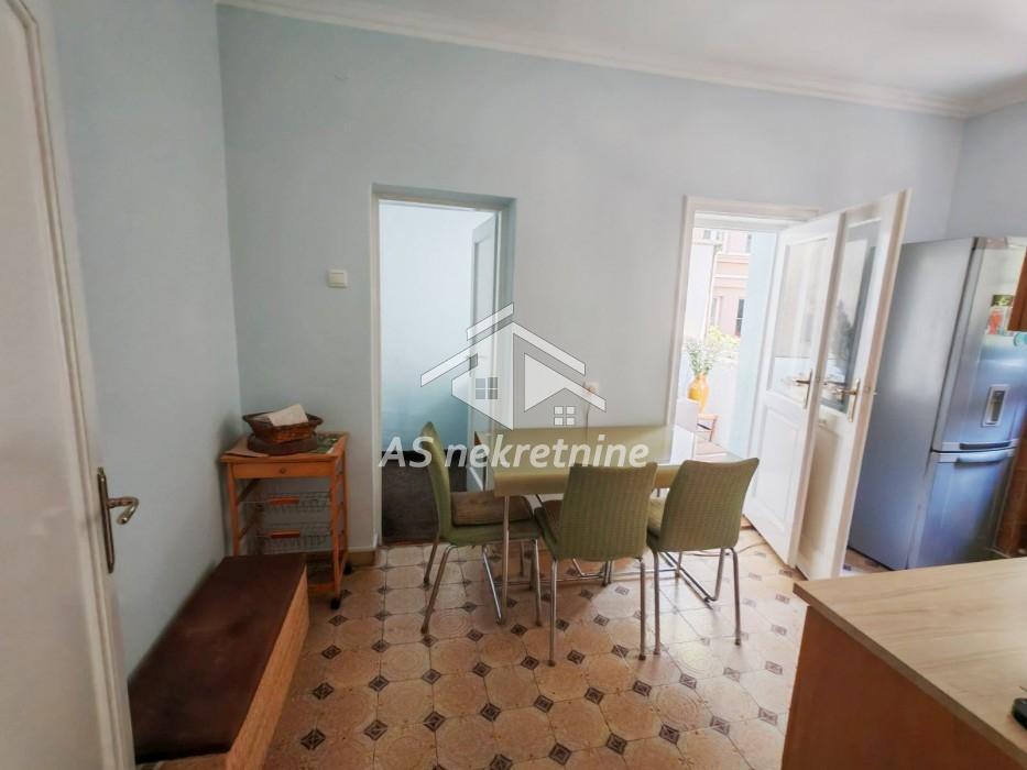 Jednosoban stan za izdavanje, Slavija, Beograd, 44m², 600 €/mes